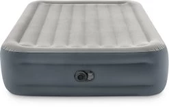 Intex Essential Rest Luchtbed - Queensize - Ingebouwde Elektrische Pomp 8 Intex Essential Rest Luchtbed - Queensize - Ingebouwde Elektrische Pomp -Professionele outdoor kampeerwinkel 1320 1900 64126 prd1 2023 300