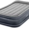 Intex Deluxe Pillow Rest Raised Luchtbed - Eenpersoons - Ingebouwde Elektrische Pomp 2 Intex Deluxe Pillow Rest Raised Luchtbed - Eenpersoons - Ingebouwde Elektrische Pomp -Professionele outdoor kampeerwinkel 1320 1900 64132 prd3 2017 300
