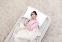 Bestway Fortech Tough Guard Luchtbed - Eenpersoons - Ingebouwde Elektrische Pomp -Professionele outdoor kampeerwinkel 69048aux23 69048gbx23 69048xxx23 69049usx23 69049xxx23 102187 ls web