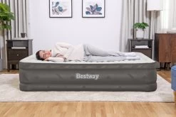 Bestway Fortech Tough Guard Luchtbed - Queensize - Ingebouwde Elektrische Pomp -Professionele outdoor kampeerwinkel 69050aux23 69050gbx23 69050xxx23 69051usx23 69051xxx23 102319 pr web pl005