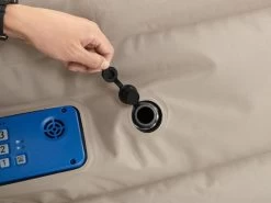 Bestway AlwayzAire Tough Guard Luchtbed - Queensize - Ingebouwde Elektrische Pomp Met 3 Luchtdrukprogramma's 13 Bestway AlwayzAire Tough Guard Luchtbed - Queensize - Ingebouwde Elektrische Pomp Met 3 Luchtdrukprogramma's -Professionele outdoor kampeerwinkel alwayaaire2.4 1