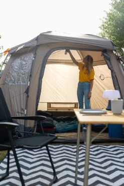 Easy Camp Moonlight Yurt 6 Familietent - 6 Persoons 26 Easy Camp Moonlight Yurt 6 Familietent - 6 Persoons -Professionele outdoor kampeerwinkel easy camp moonlight yurt 6 familietent 9