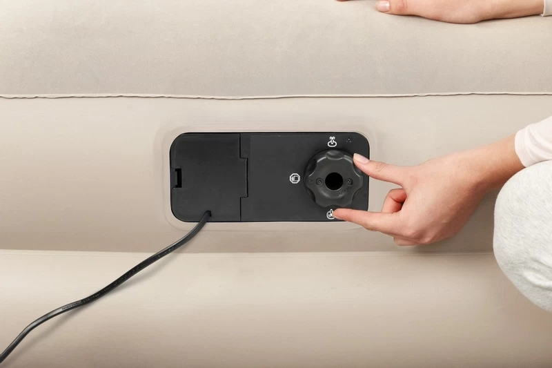 Bestway Tritech Luchtbed - Queensize - Ingebouwde Elektrische Pomp 5 Bestway Tritech Luchtbed - Queensize - Ingebouwde Elektrische Pomp - Afbeelding 3